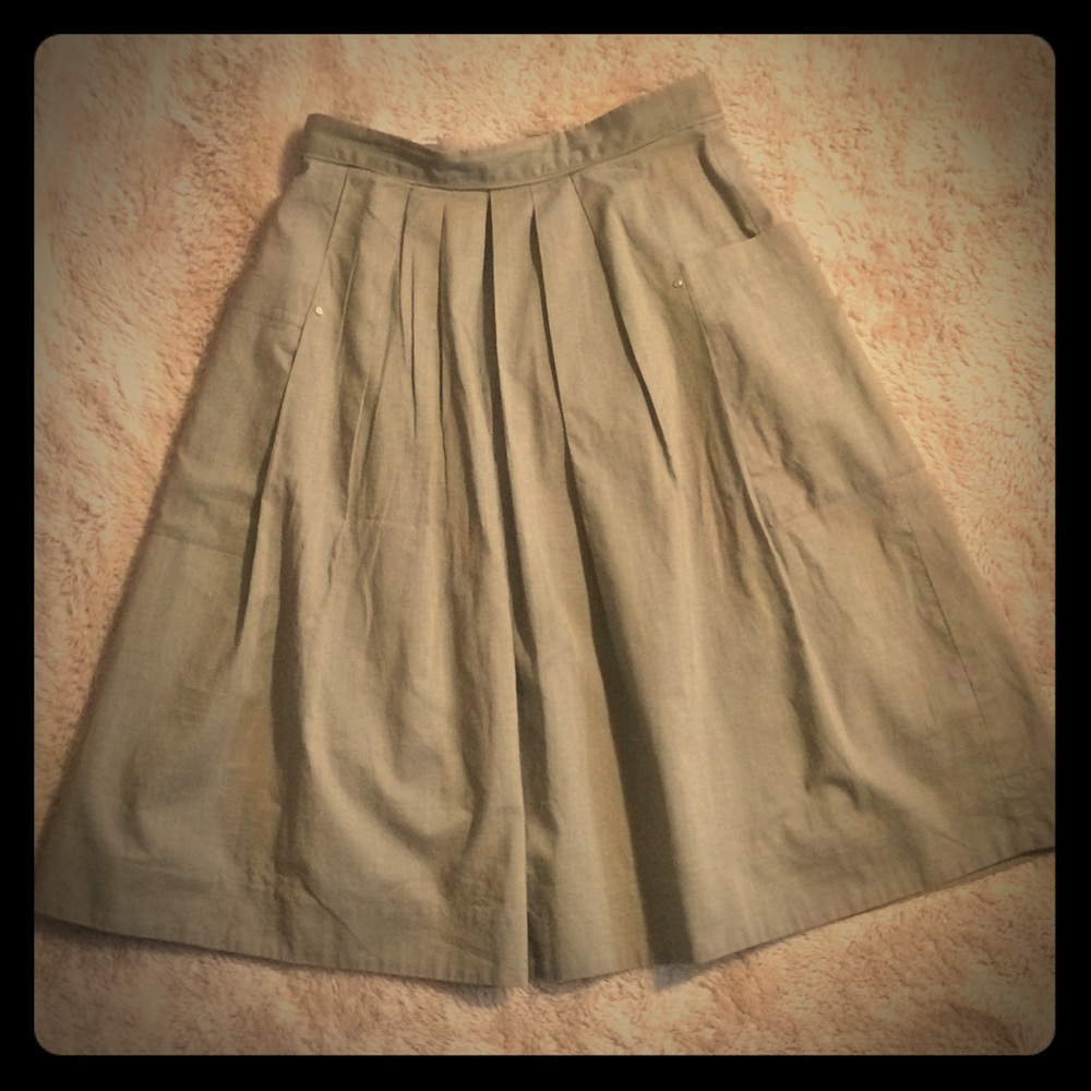 Mid-length cotton skirt, Size 2